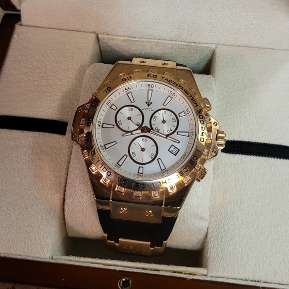 Aqua Master Men's Watch - Picture 3 of 12